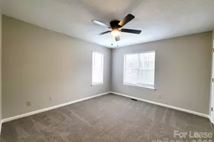 6007 Running Deer Rd, Charlotte, NC 28214 - Photo 8