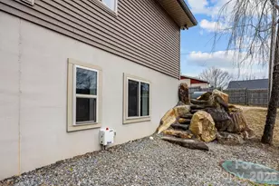 19 Dunsmore Ave, Black Mountain, NC 28711 - Photo 36