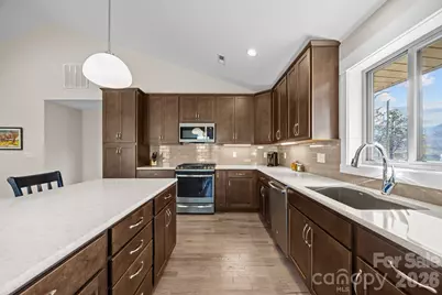 19 Dunsmore Avenue, Black Mountain, NC 28711 - Photo 16