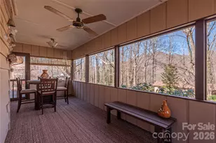 33 Ash Dr, Maggie Valley, NC 28751 - Photo 2