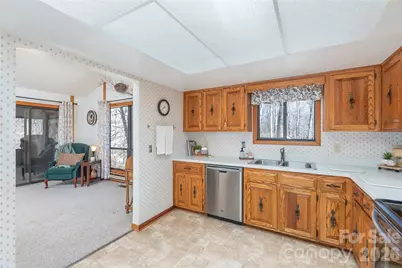 33 Ash Drive, Maggie Valley, NC 28751 - Photo 10