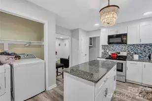 6628 Cool Water Ct, Charlotte, NC 28215 - Photo 6