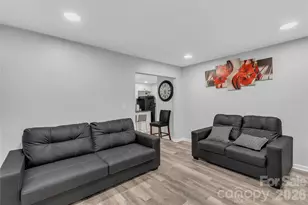 6628 Cool Water Ct, Charlotte, NC 28215 - Photo 8