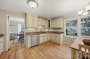 1347 10th St Dr NW, Hickory, NC 28601 - Photo 10