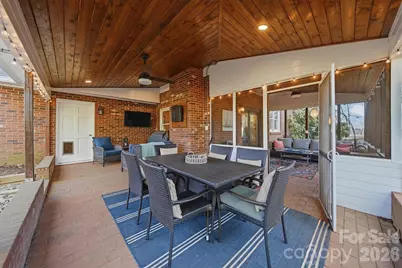 1347 10th Street Drive NW, Hickory, NC 28601 - Photo 24