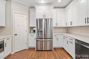 221 Creed Pittman Rd, Spruce Pine, NC 28777 - Photo 8