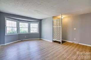 91 Haw Creek Cir, Asheville, NC 28805 - Photo 10