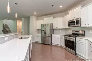 2118 Killian Creek Dr, Denver, NC 28037 - Photo 4