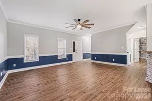 2208 Charles Towne Ct, Kannapolis, NC 28083 - Photo 4