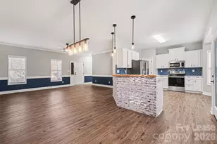 2208 Charles Towne Ct, Kannapolis, NC 28083 - Photo 6