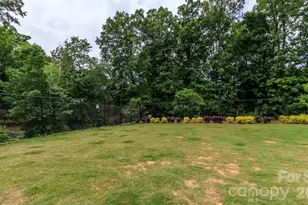 563 Nantahala Dr, Charlotte, NC 28211 - Photo 32