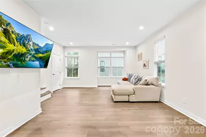563 Nantahala Drive, Charlotte, NC 28211 - Photo 2
