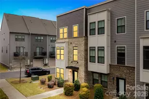 563 Nantahala Dr, Charlotte, NC 28211 - Photo 1