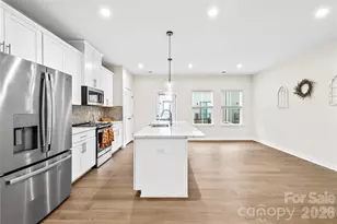 563 Nantahala Dr, Charlotte, NC 28211 - Photo 42