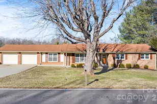 1470 Fairway Acres Rd, Lenoir, NC 28645 - Photo 4