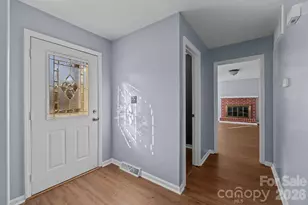 10737 Osprey Dr, Charlotte, NC 28226 - Photo 2