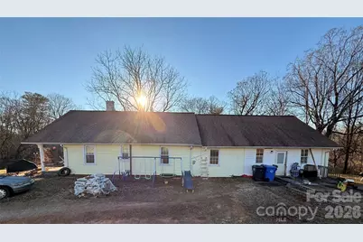 1104 K Street, North Wilkesboro, NC 28659 - Photo 2