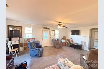 1104 K Street, North Wilkesboro, NC 28659 - Photo 4