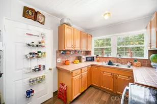 5331 Beam Lake Dr, Charlotte, NC 28216 - Photo 8