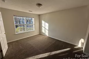 5227 Magnolia Tree Ln, Charlotte, NC 28215 - Photo 18