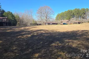 591 Landrum Rd, Columbus, NC 28722 - Photo 10