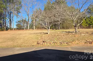 591 Landrum Rd, Columbus, NC 28722 - Photo 14