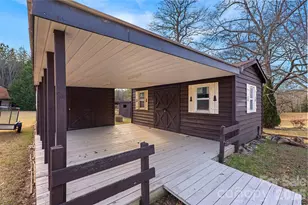 591 Landrum Rd, Columbus, NC 28722 - Photo 6