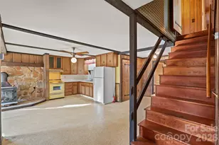 591 Landrum Rd, Columbus, NC 28722 - Photo 32