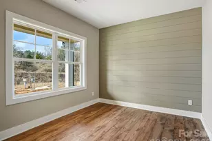 112 Chapel Xing Ln, Weaverville, NC 28787 - Photo 6