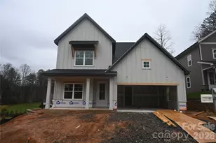 112 Chapel Xing Ln, Weaverville, NC 28787 - Photo 2