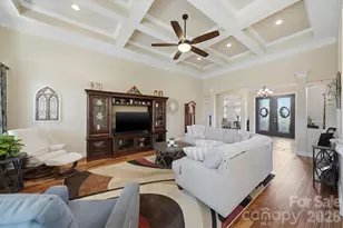 1743 Whitewater Ct, Hickory, NC 28602 - Photo 4