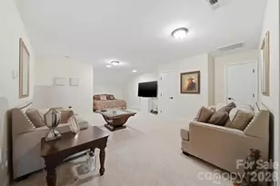 1743 Whitewater Ct, Hickory, NC 28602 - Photo 34