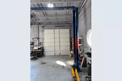 527 E Mills Street, Columbus, NC 28722 - Photo 4