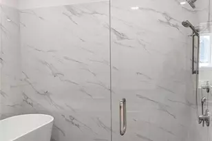 110 Hunts Landing Dr, Mooresville, NC 28117 - Photo 20