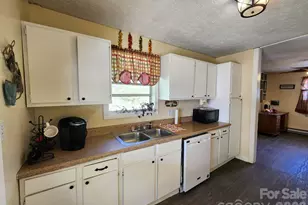 41 Gunches Dirt Rd, Candler, NC 28715 - Photo 22