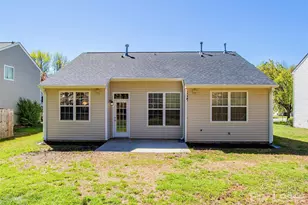 4018 Far West Dr, Charlotte, NC 28269 - Photo 26