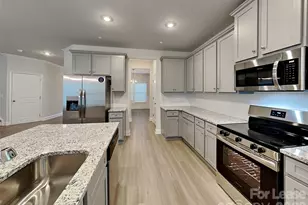 115 Queenshall Rd, Mooresville, NC 28117 - Photo 6