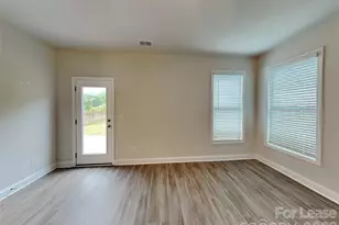 148 Kingshall Rd, Mooresville, NC 28117 - Photo 2