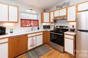 79 Sunflower Ln, Waynesville, NC 28785 - Photo 10