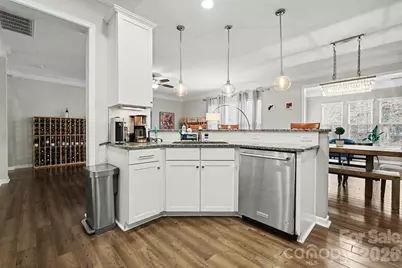 2542 Royal York Avenue, Charlotte, NC 28210 - Photo 14