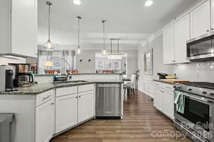 2542 Royal York Ave, Charlotte, NC 28210 - Photo 16