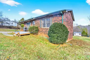 225 Baxter St, Morganton, NC 28655 - Photo 20