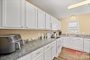 106 Locomotive Dr, Mooresville, NC 28115 - Photo 12