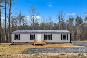 2113 Green Haven Ct, Morganton, NC 28655 - Photo 2