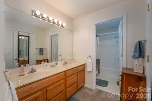 131 Ewarts Pond Rd, Hendersonville, NC 28739 - Photo 28