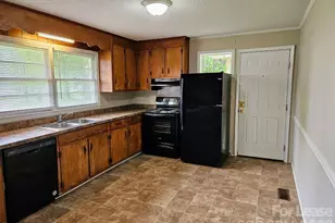 1221 Auten Rd, Charlotte, NC 28216 - Photo 4