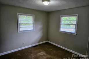 1221 Auten Rd, Charlotte, NC 28216 - Photo 6