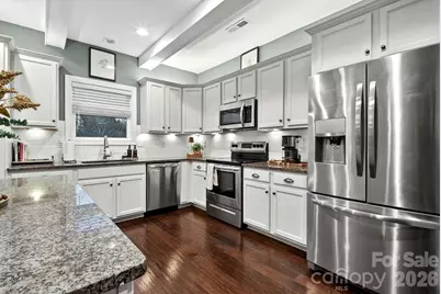 9092 Pitcairn Drive, Fort Mill, SC 29708 - Photo 16