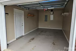 2026 Talbot Ln, Hickory, NC 28602 - Photo 32