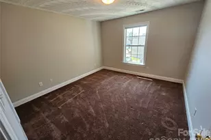 2026 Talbot Ln, Hickory, NC 28602 - Photo 18